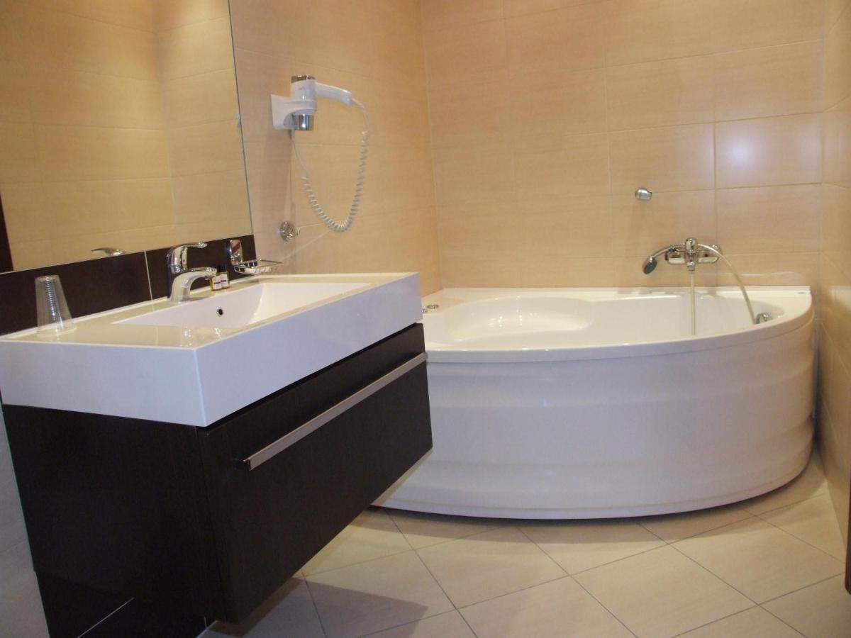 Relax Hotel